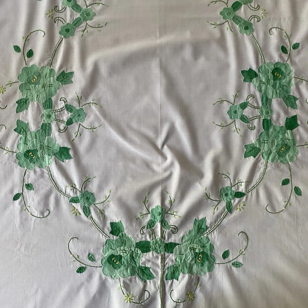 Vintage 70s Hand Sewn Embroidered Applique Floral Tablecloth 70x88